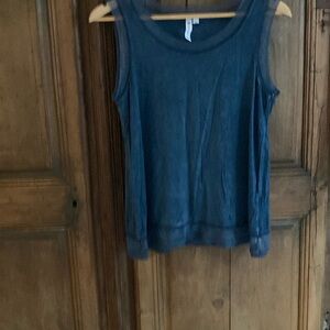 Cable and Gauge tank top sleeveless sz med
Distressed boho slate blue.